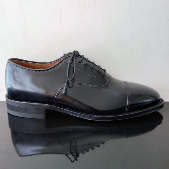 Johnston & Murphy Men\'s Classics Melton Cap Toe in Black European Leather main image 4